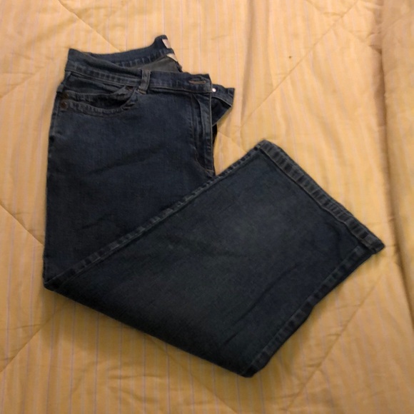 Christopher&Banks denim capris size 10 - Picture 1 of 1